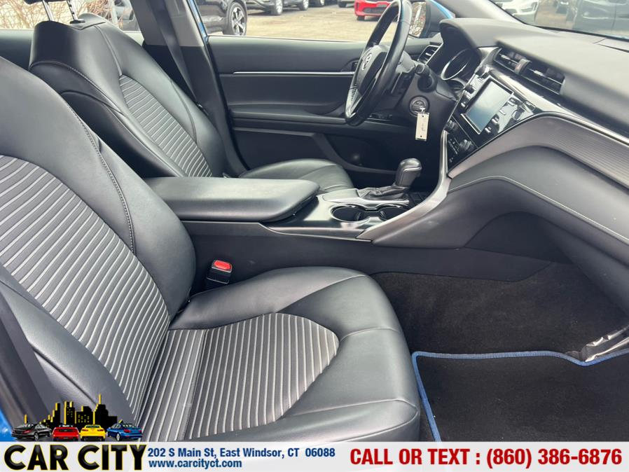 2019 Toyota Camry SE Auto (Natl) photo