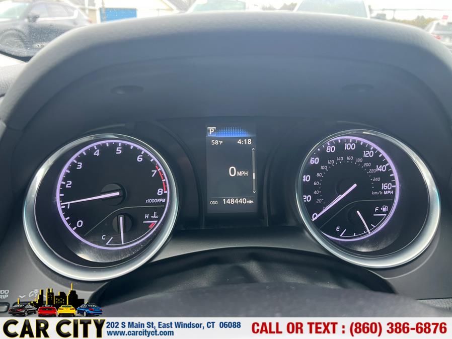 2019 Toyota Camry SE Auto (Natl) photo