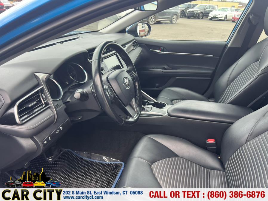 2019 Toyota Camry SE Auto (Natl) photo