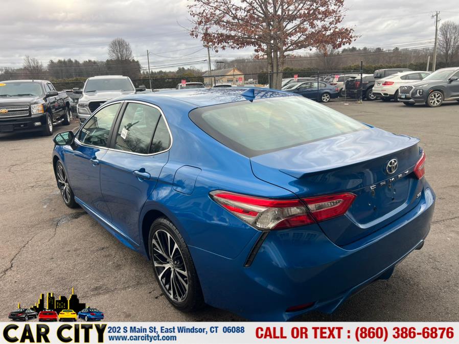 2019 Toyota Camry SE Auto (Natl) photo