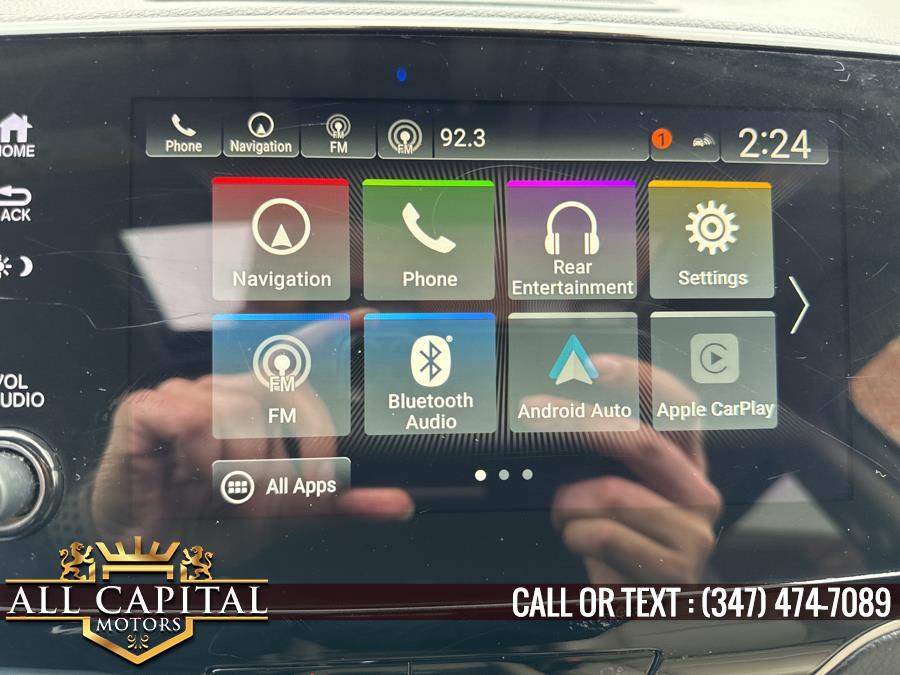 2022 Honda Pilot Touring 8-Passenger AWD photo