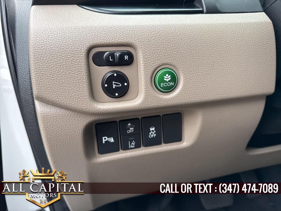 2022 Honda Pilot Touring 8-Passenger AWD photo