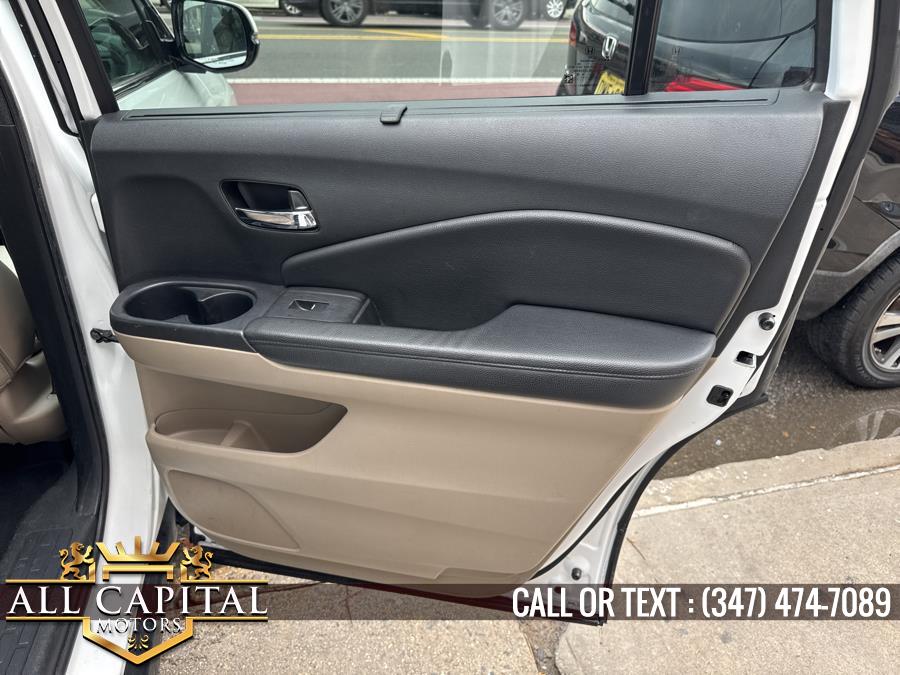 2022 Honda Pilot Touring 8-Passenger AWD photo