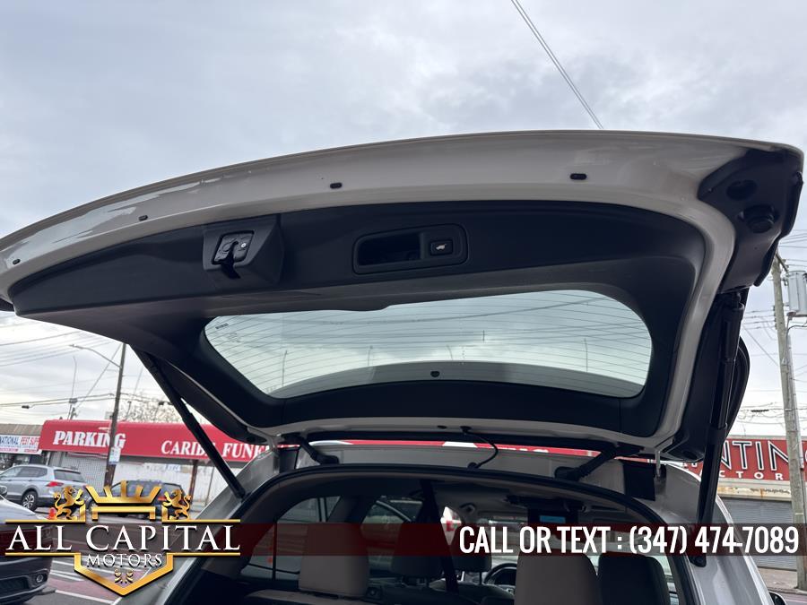 2022 Honda Pilot Touring 8-Passenger AWD photo