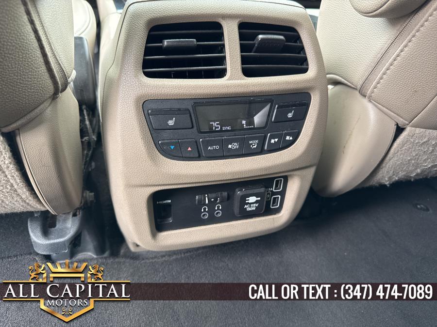 2022 Honda Pilot Touring 8-Passenger AWD photo