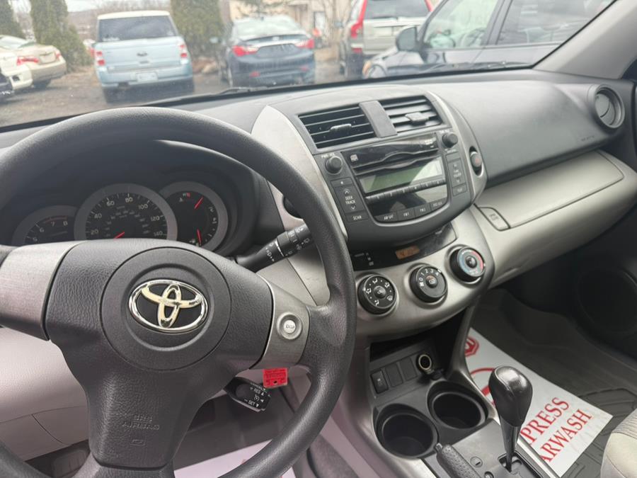 2010 Toyota RAV4 photo