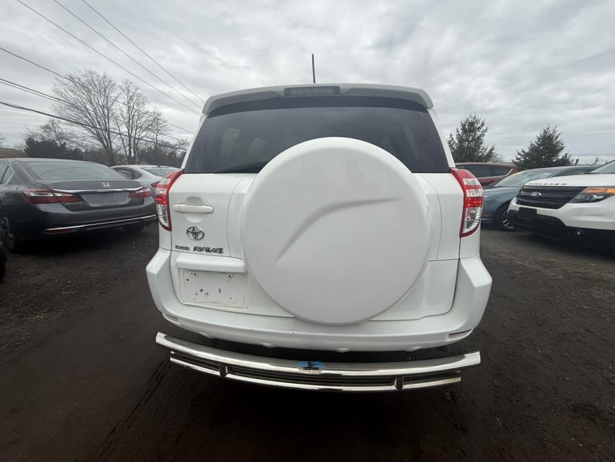 2010 Toyota RAV4 photo