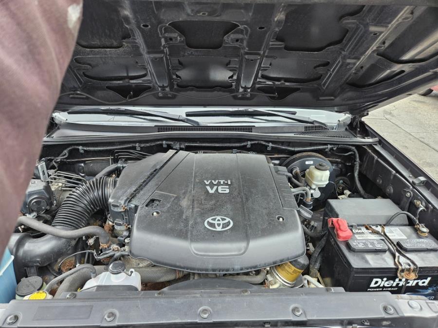 2013 Toyota Tacoma V6 photo