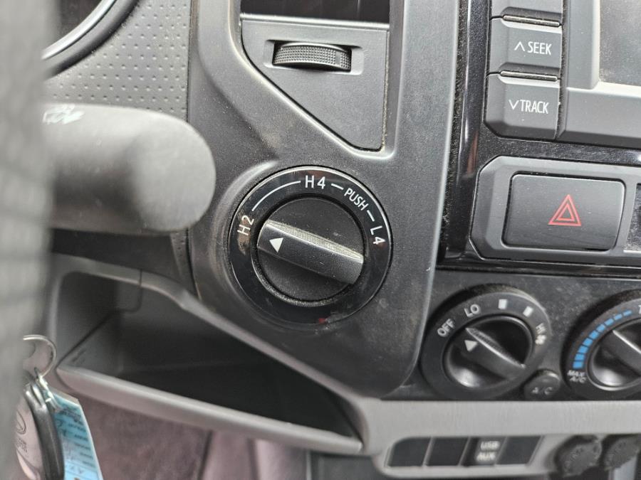 2013 Toyota Tacoma V6 photo