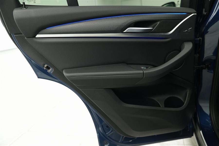 2022 BMW X3 xDrive30i photo