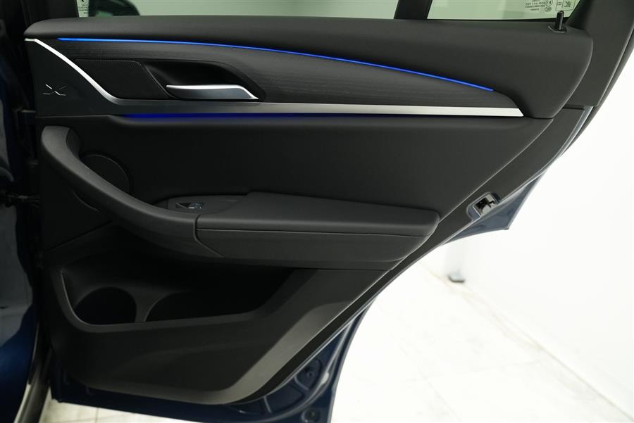 2022 BMW X3 xDrive30i photo