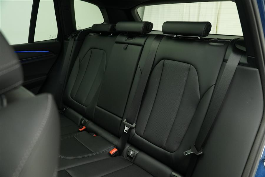2022 BMW X3 xDrive30i photo