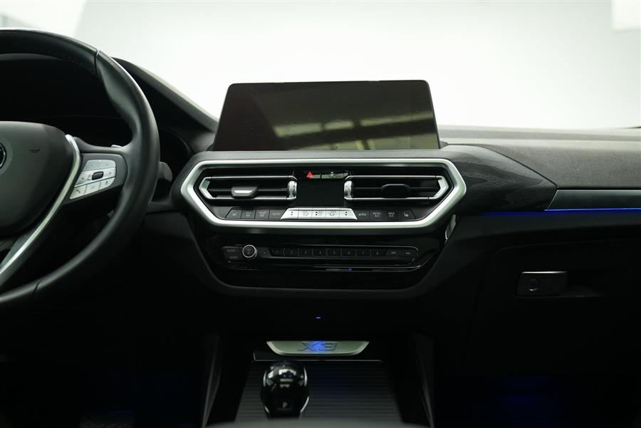 2022 BMW X3 xDrive30i photo