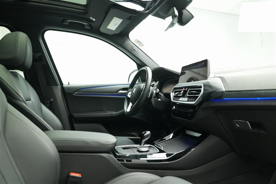 2022 BMW X3 xDrive30i photo