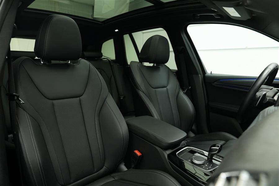 2022 BMW X3 xDrive30i photo