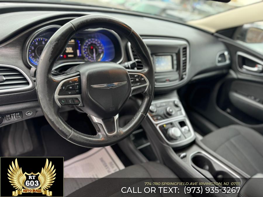 2016 Chrysler 200 4dr Sdn Limited FWD photo