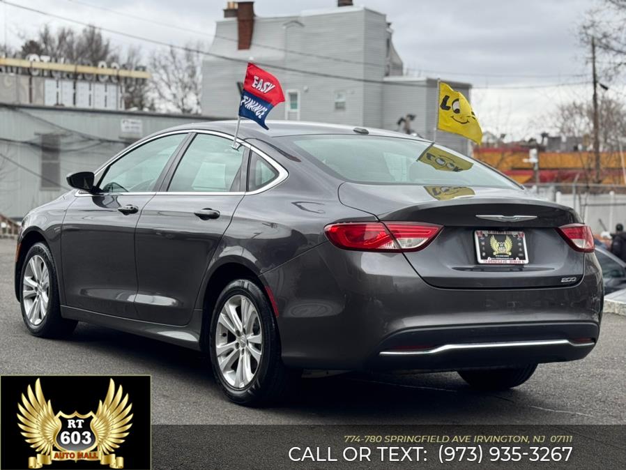 2016 Chrysler 200 4dr Sdn Limited FWD photo