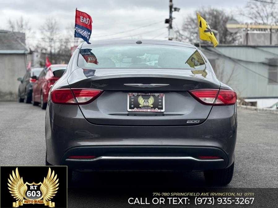 2016 Chrysler 200 4dr Sdn Limited FWD photo