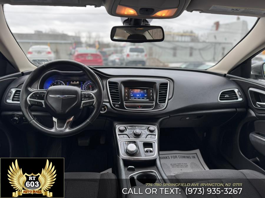 2016 Chrysler 200 4dr Sdn Limited FWD photo