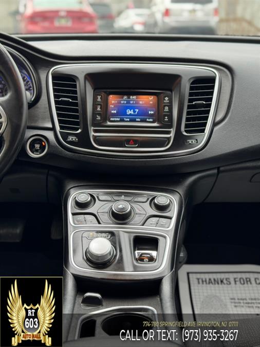 2016 Chrysler 200 4dr Sdn Limited FWD photo