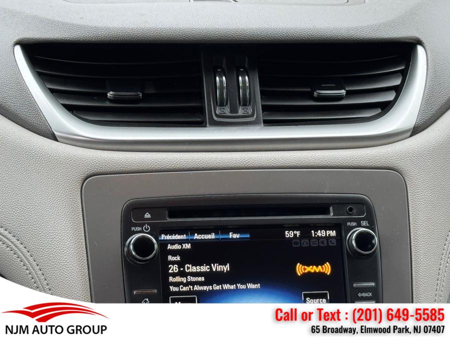 2016 Chevrolet Traverse AWD 4dr LS photo