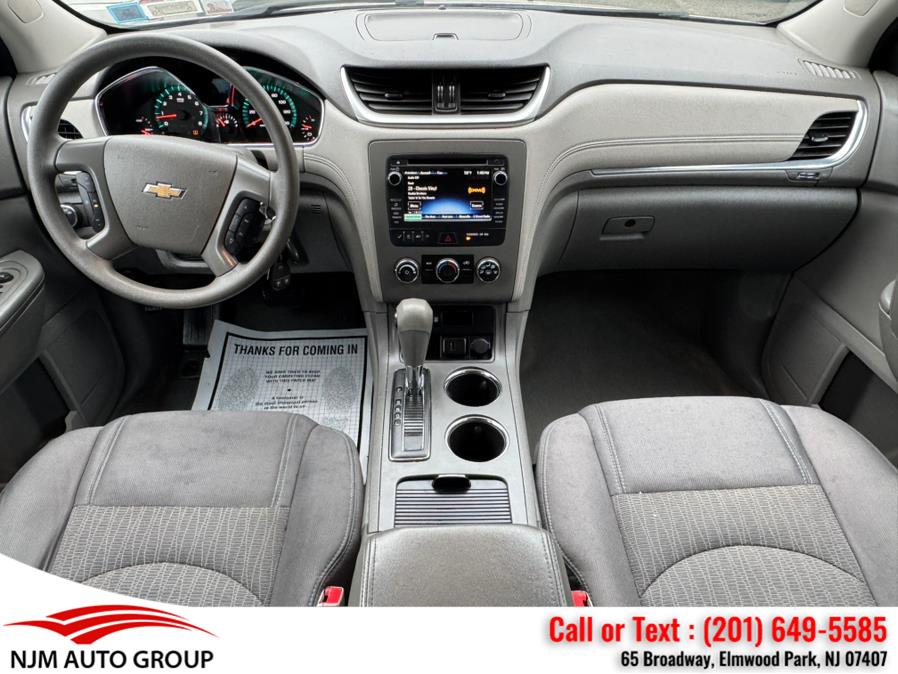 2016 Chevrolet Traverse AWD 4dr LS photo