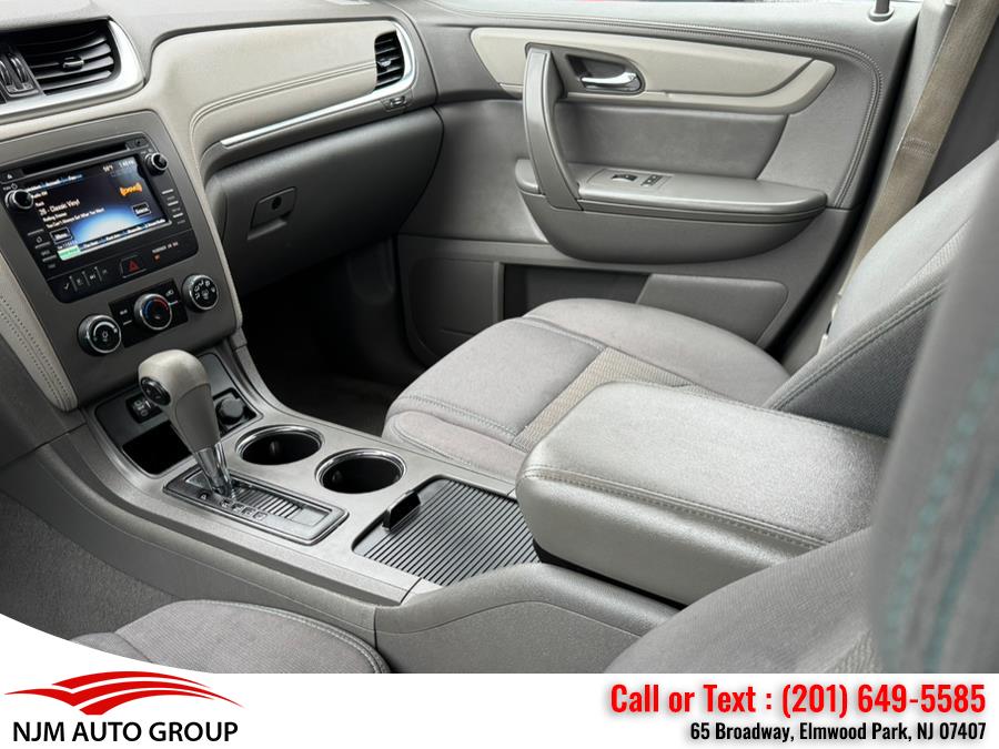 2016 Chevrolet Traverse AWD 4dr LS photo