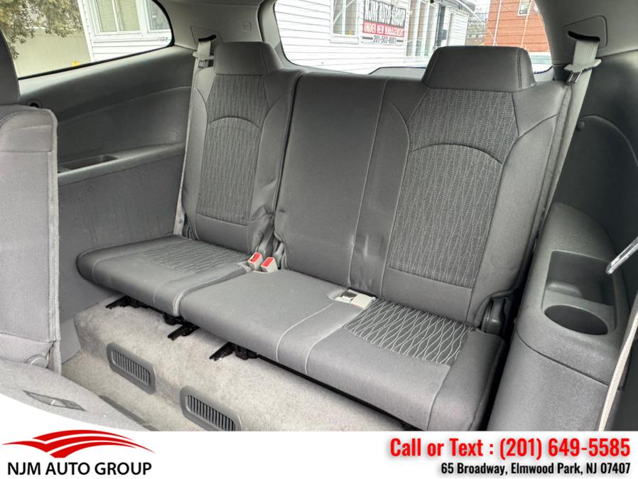 2016 Chevrolet Traverse AWD 4dr LS photo