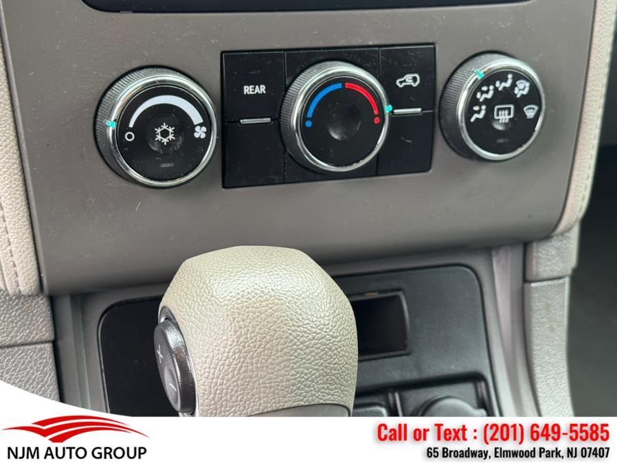2016 Chevrolet Traverse AWD 4dr LS photo