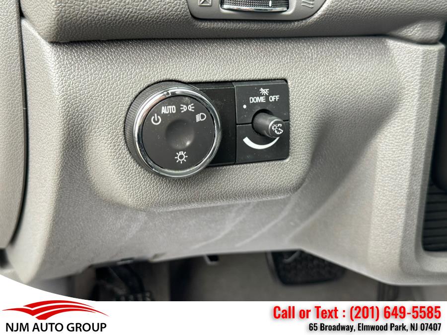 2016 Chevrolet Traverse AWD 4dr LS photo