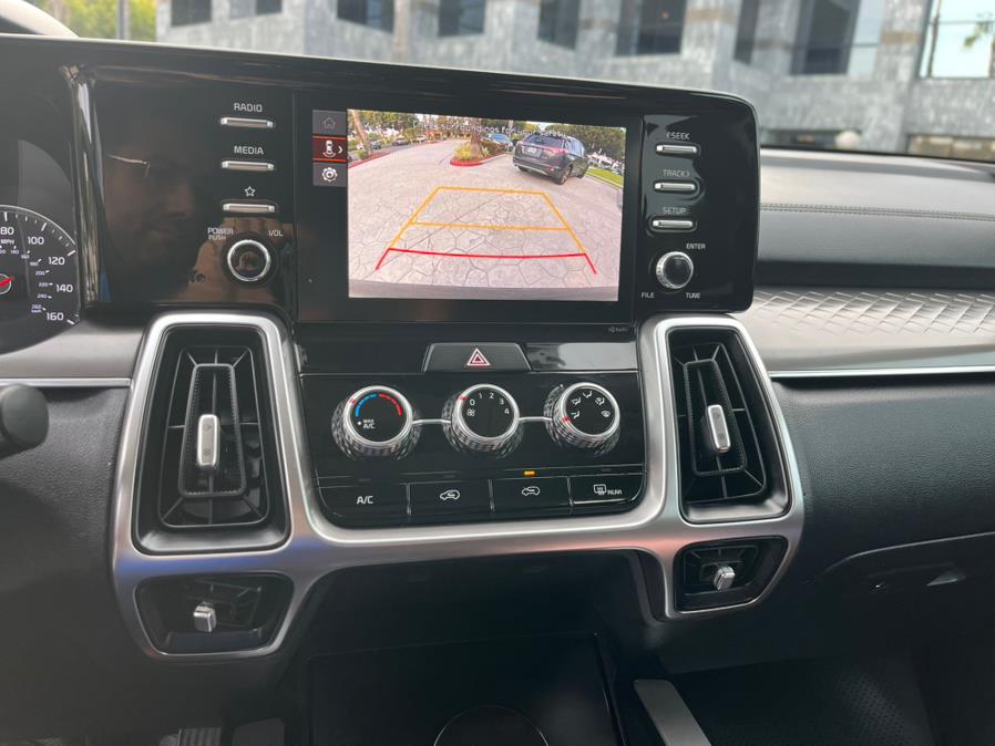 2022 Kia Sorento LX FWD photo