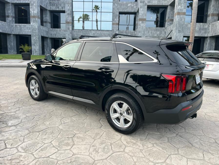 2022 Kia Sorento LX FWD photo