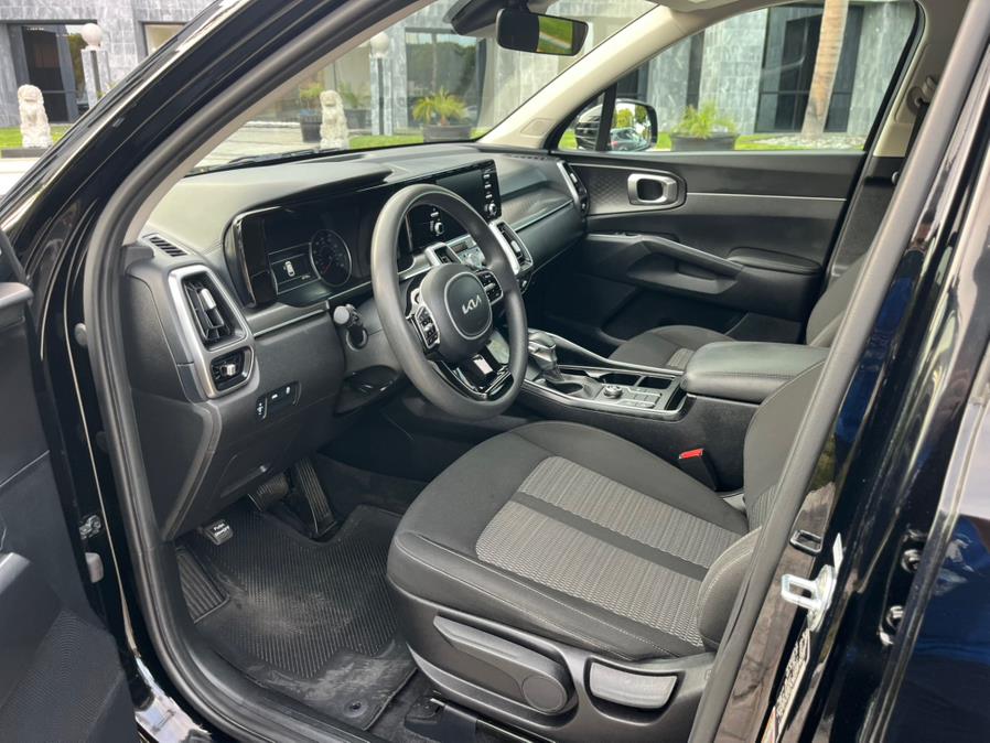 2022 Kia Sorento LX FWD photo