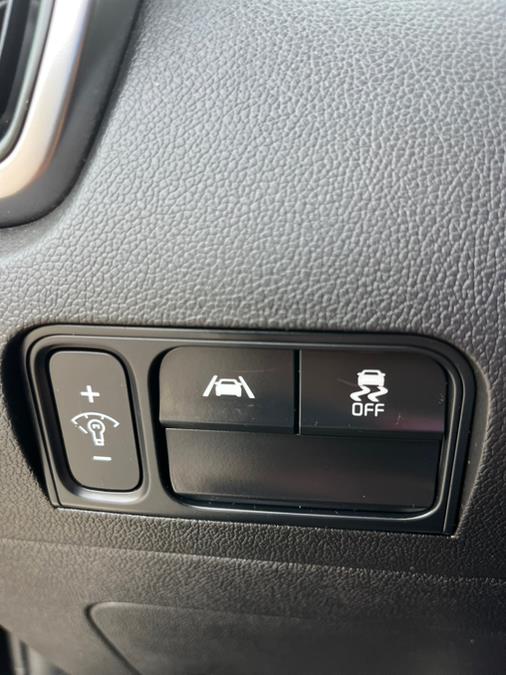 2022 Kia Sorento LX FWD photo