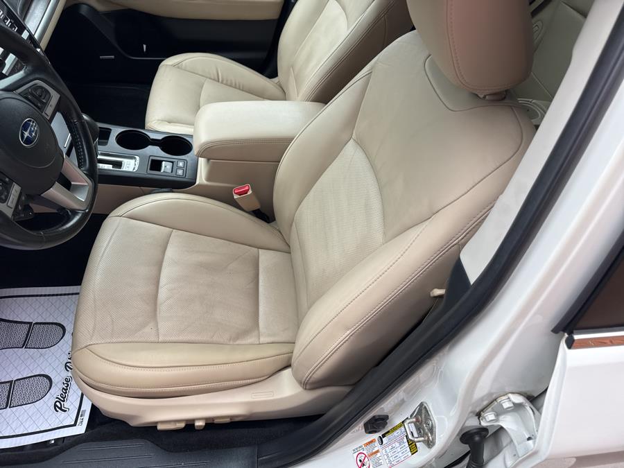 2015 Subaru Outback 4dr Wgn 2.5i Limited PZEV photo