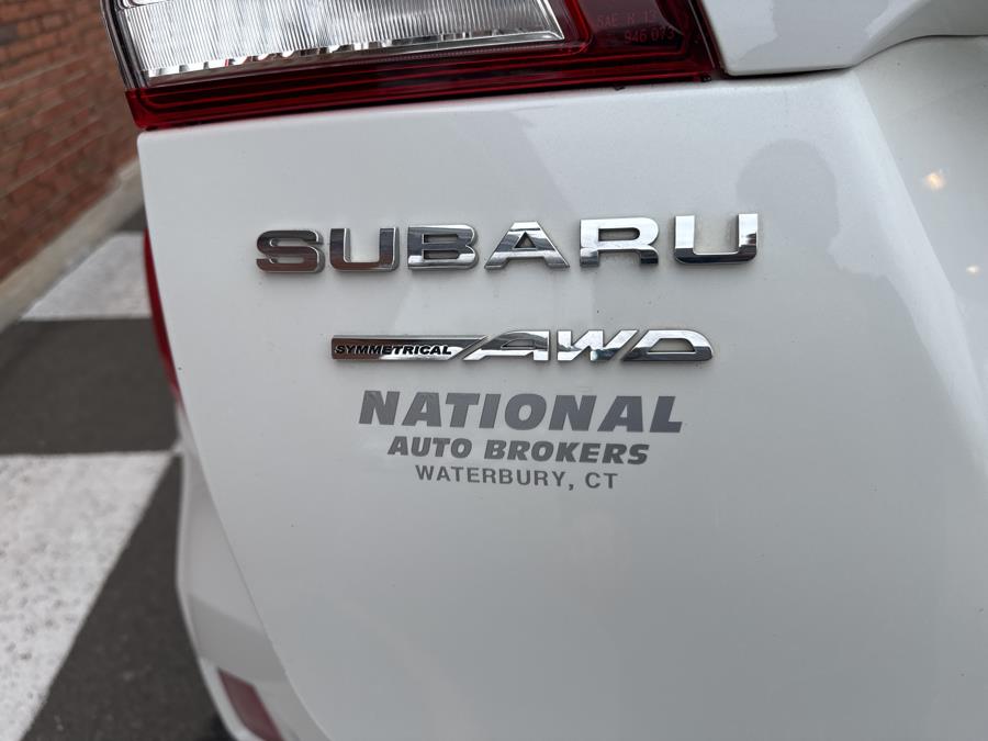 2015 Subaru Outback 4dr Wgn 2.5i Limited PZEV photo