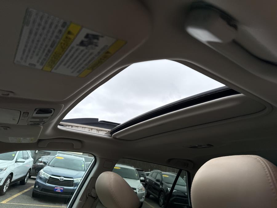2015 Subaru Outback 4dr Wgn 2.5i Limited PZEV photo
