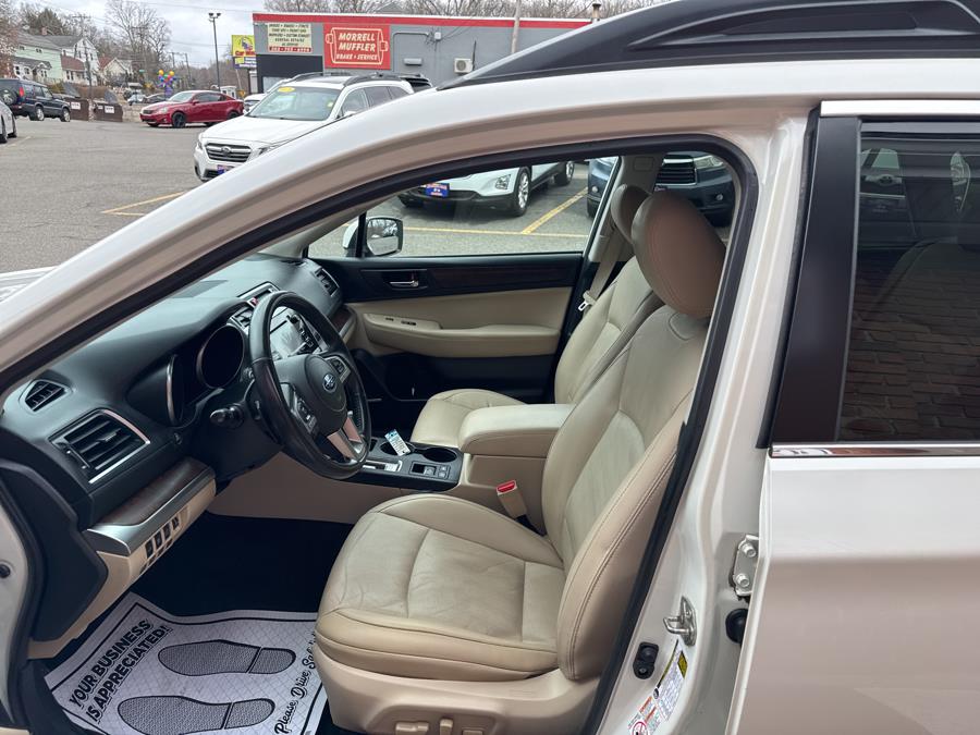 2015 Subaru Outback 4dr Wgn 2.5i Limited PZEV photo