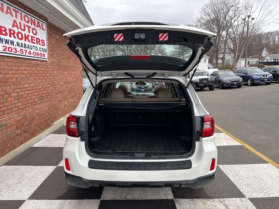 2015 Subaru Outback 4dr Wgn 2.5i Limited PZEV photo
