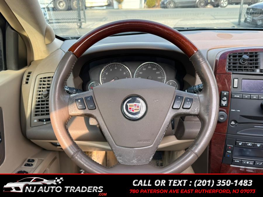2006 Cadillac SRX photo