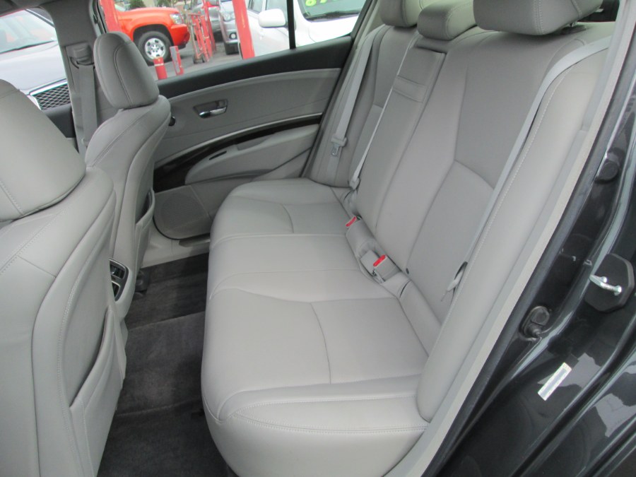 2015 Acura RLX 4dr Sdn Tech Pkg photo