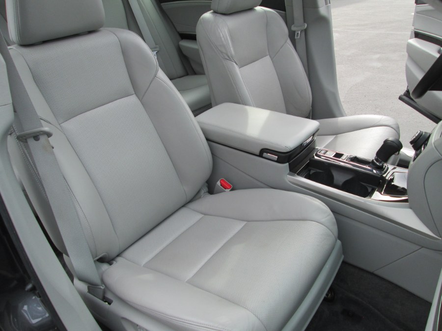 2015 Acura RLX 4dr Sdn Tech Pkg photo