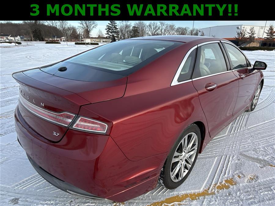 2013 Lincoln MKZ photo