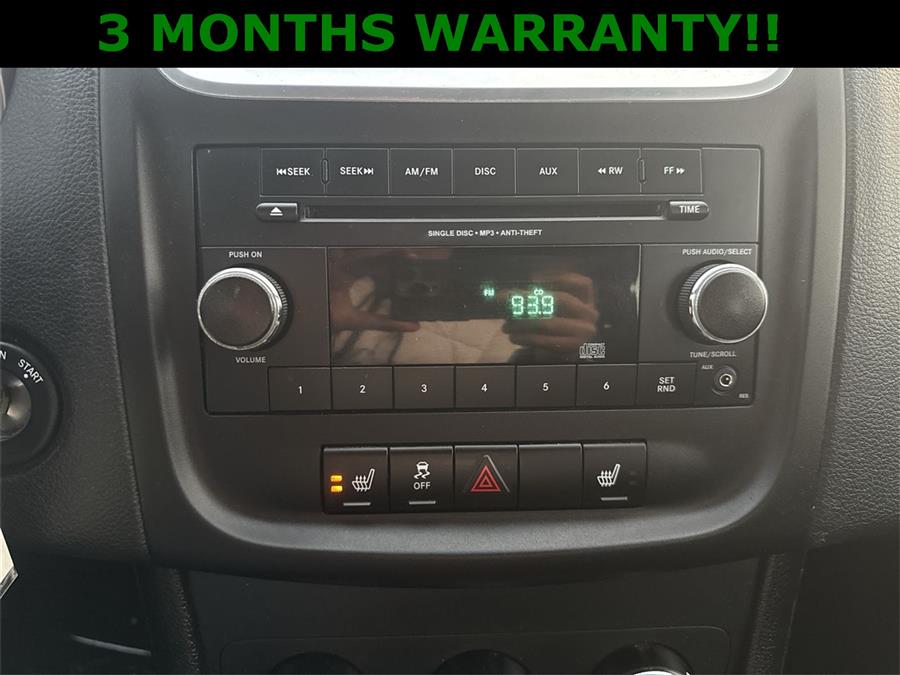 2013 Dodge Avenger SE photo