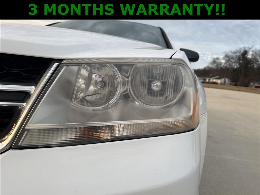 2013 Dodge Avenger SE photo