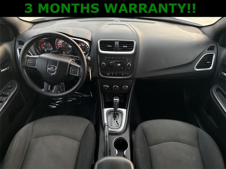 2013 Dodge Avenger SE photo