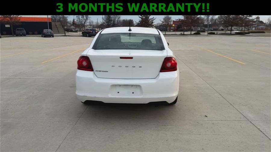 2013 Dodge Avenger SE photo