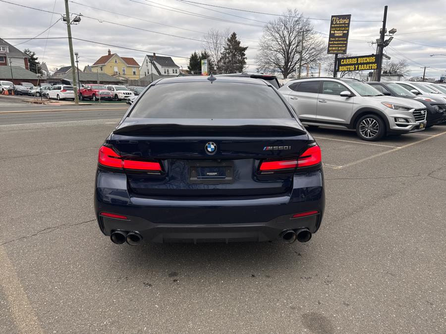 2021 BMW 5-Series M550i xDrive Sedan photo