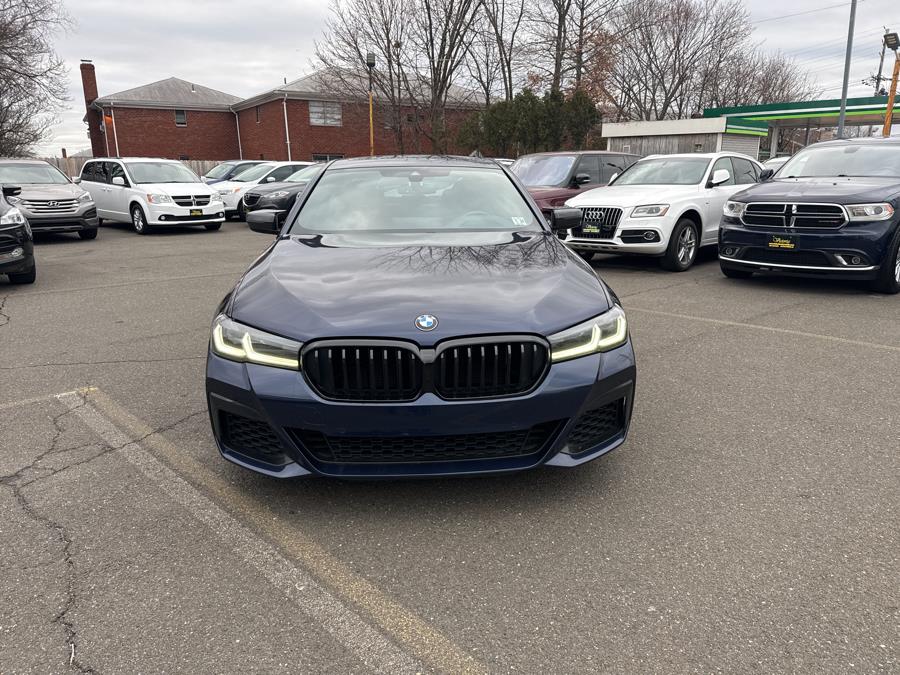 2021 BMW 5-Series M550i xDrive Sedan photo