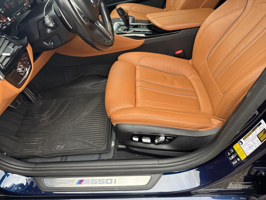 2021 BMW 5-Series M550i xDrive Sedan photo